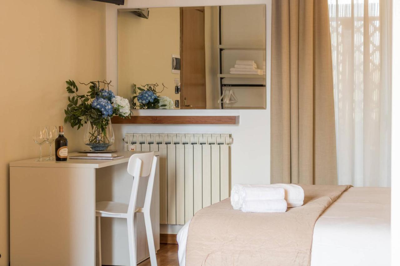 Le 2 Perle 2.0 Hotel Peschiera del Garda Exterior photo