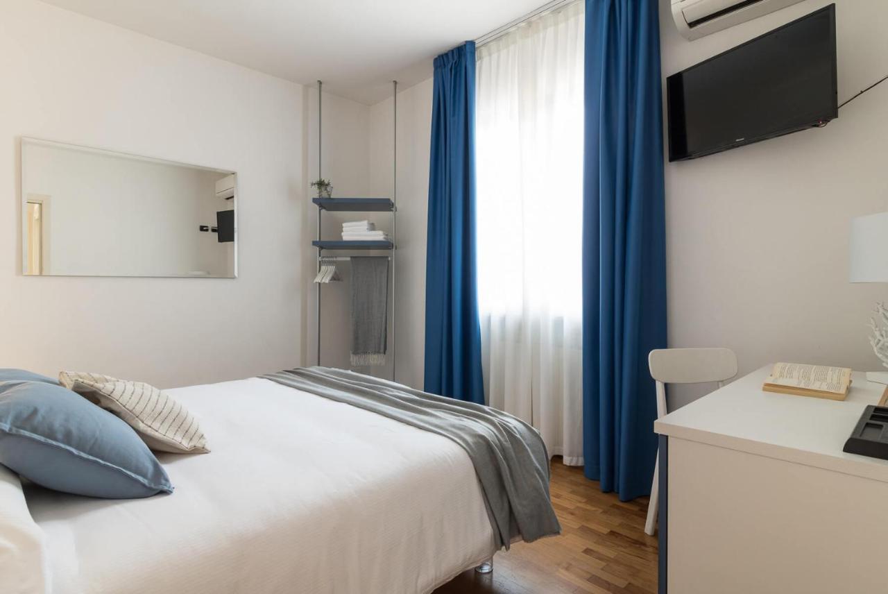 Le 2 Perle 2.0 Hotel Peschiera del Garda Exterior photo